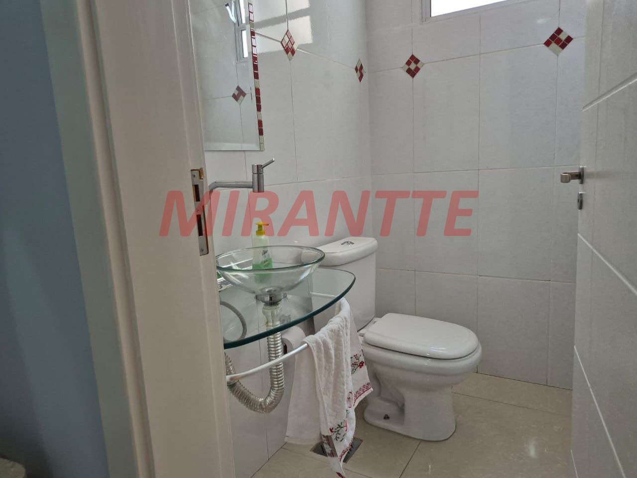 Cond. fechado de 235m² com 3 quartos em Condomínio Reserva da Serra