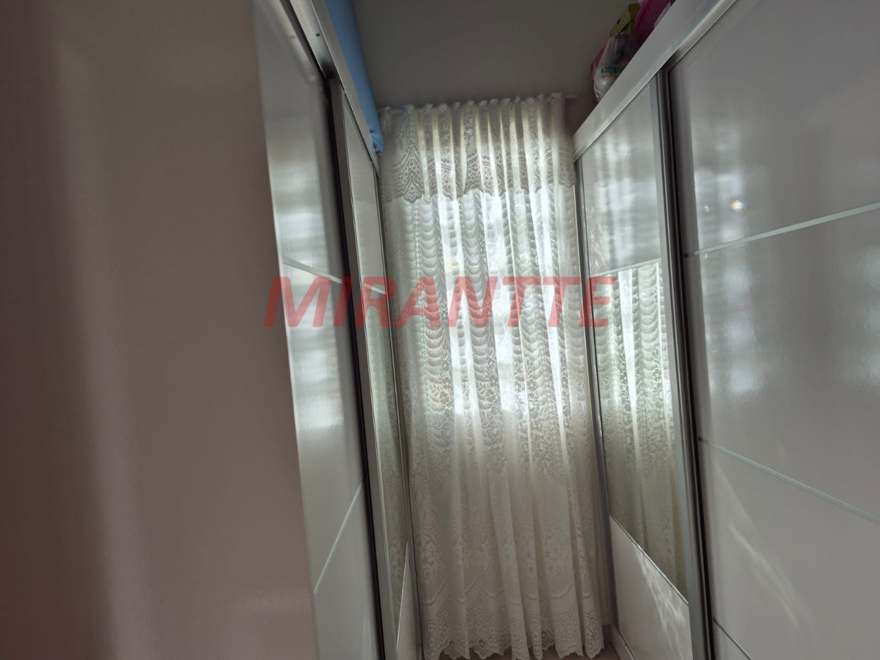 Cond. fechado de 235m² com 3 quartos em Condomínio Reserva da Serra