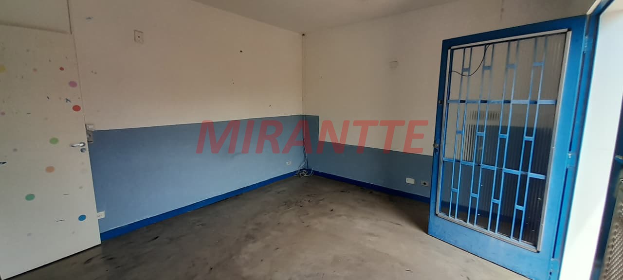 Casa terrea de 700m² com 3 quartos em Vila Ester (Zona Norte)