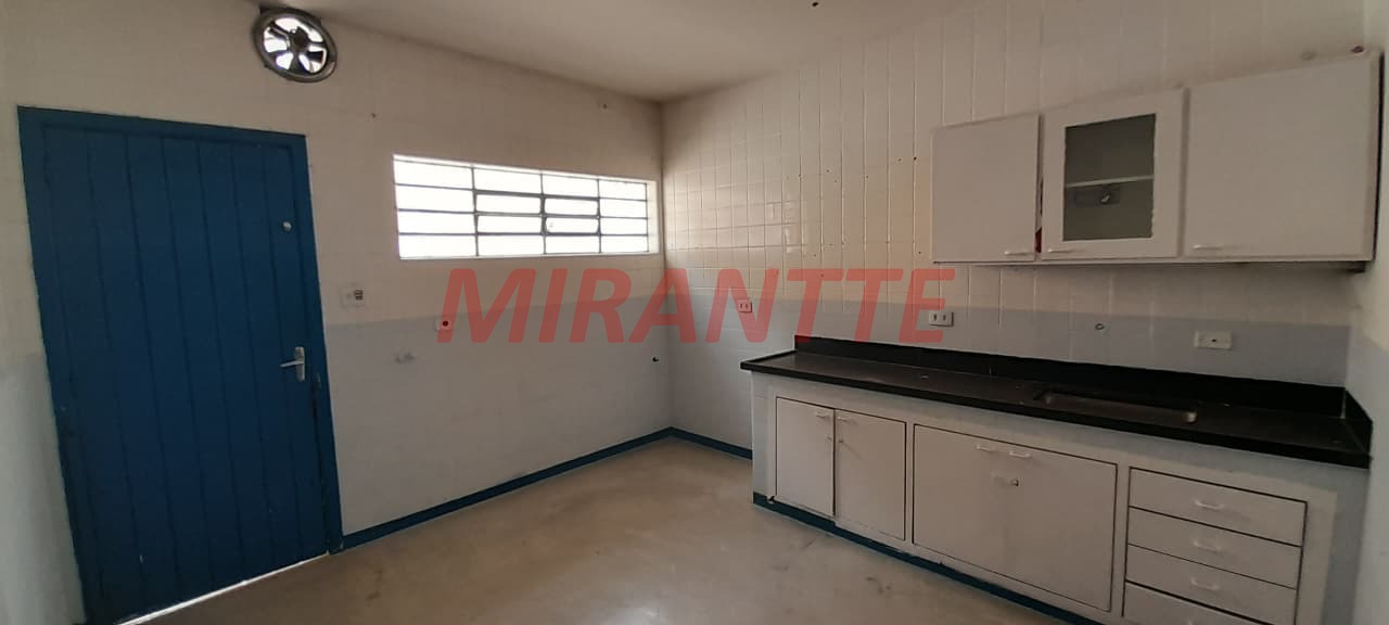 Casa terrea de 700m² com 3 quartos em Vila Ester (Zona Norte)