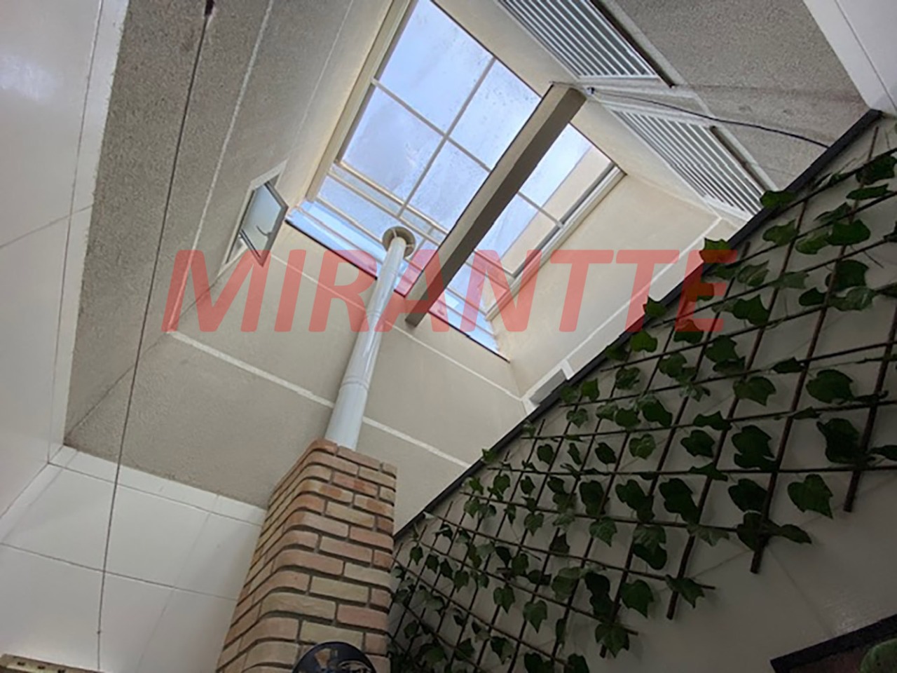 Cond. fechado de 74m² com 2 quartos em Imirim