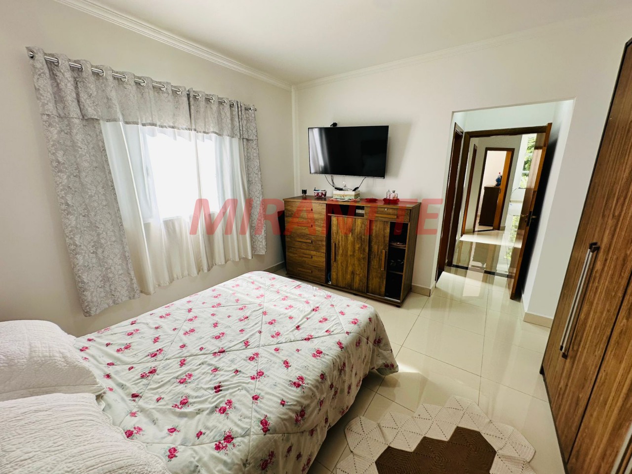Cond. fechado de 148m² com 3 quartos em Canjica (Terra Preta)