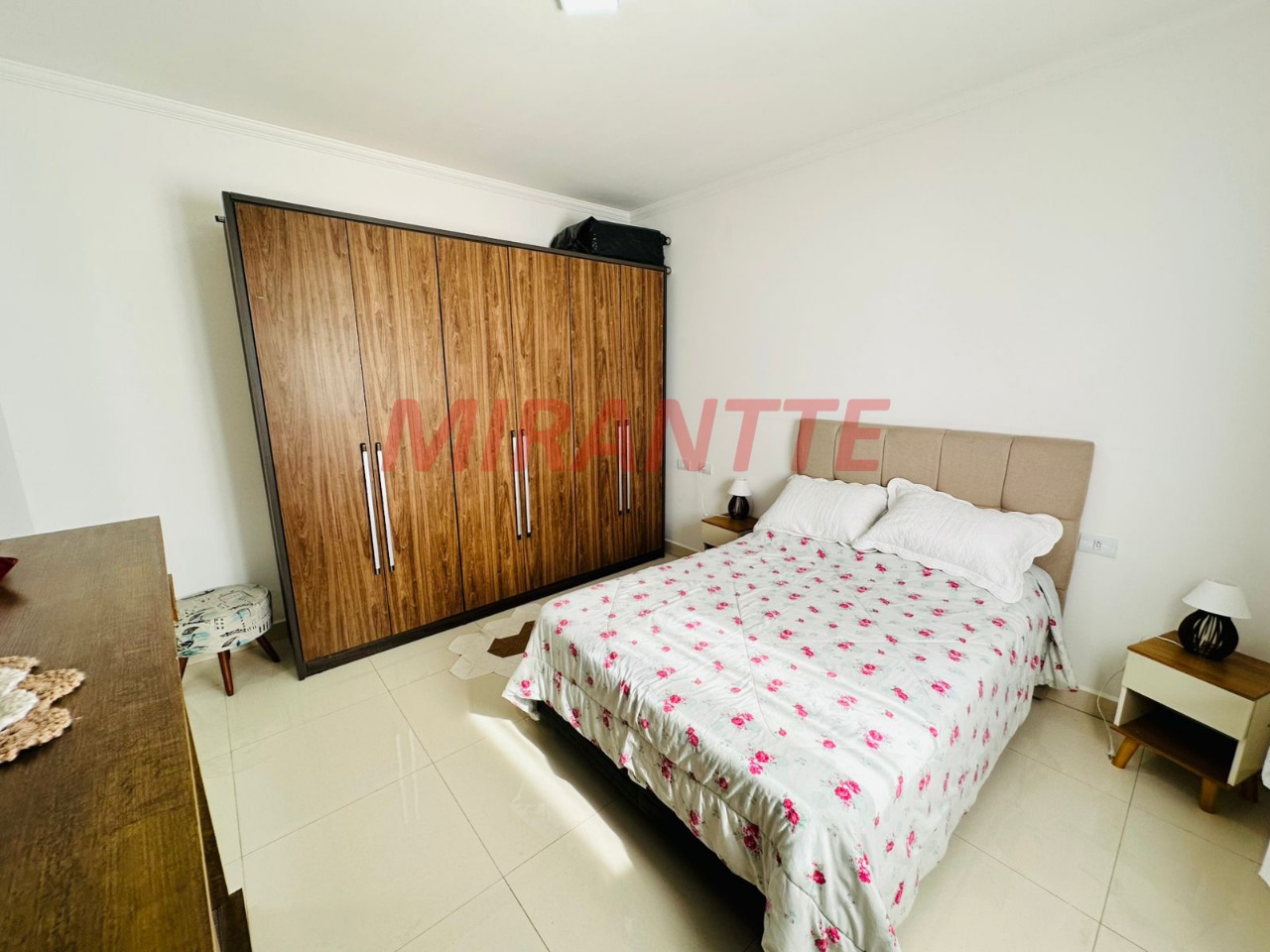 Cond. fechado de 148m² com 3 quartos em Canjica (Terra Preta)