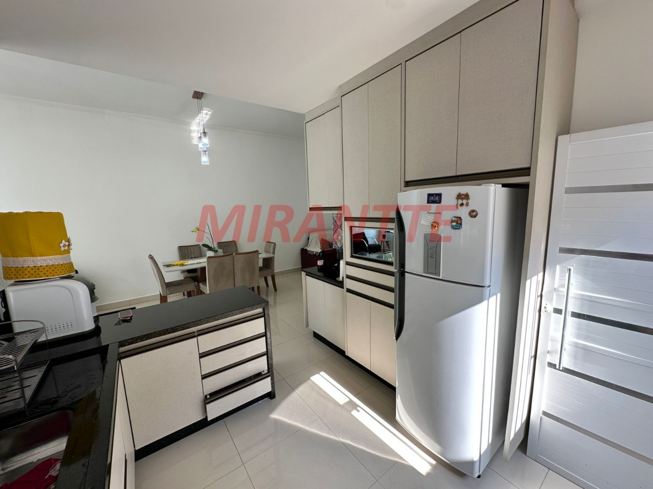 Cond. fechado de 148m² com 3 quartos em Canjica (Terra Preta)