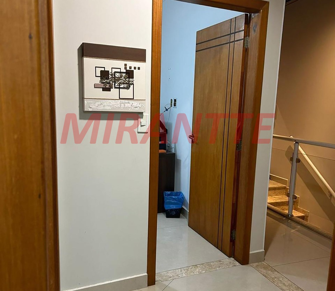 Sobrado de 333m² com 3 quartos em Vila Maria