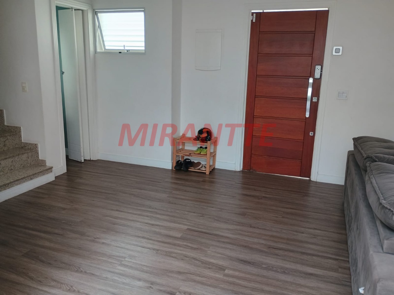 Cond. fechado de 242m² com 3 quartos em Santa Teresinha