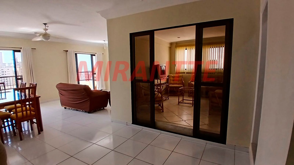 Cobertura de 297m² com 3 quartos em Tupi