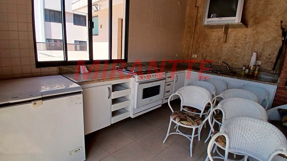 Cobertura de 297m² com 3 quartos em Tupi