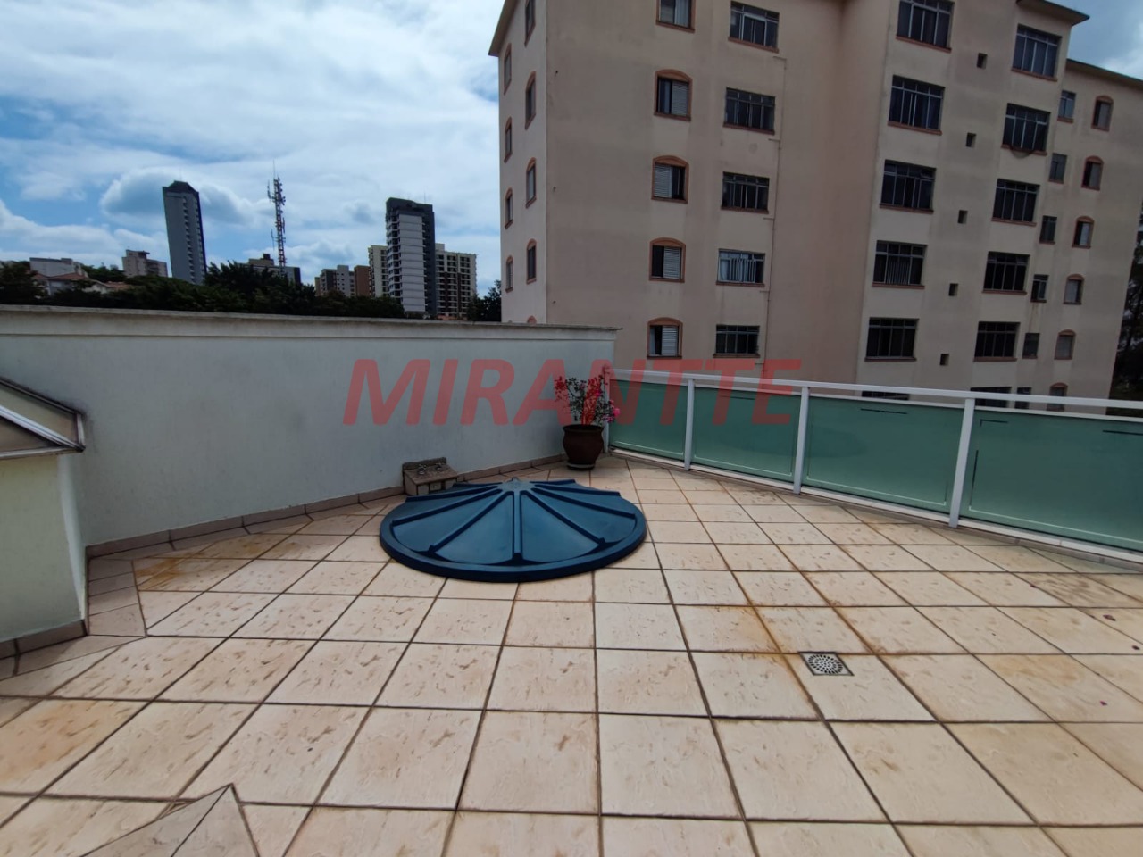 Cond. fechado de 199.11m² com 3 quartos em Jardim São Paulo