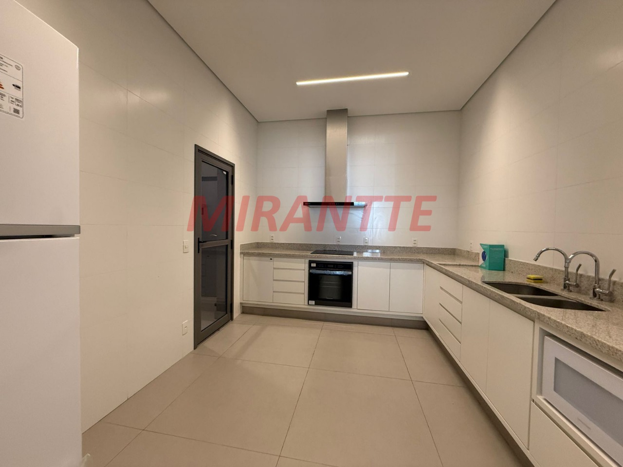 Apartamento de 150m² com 3 quartos em Santana