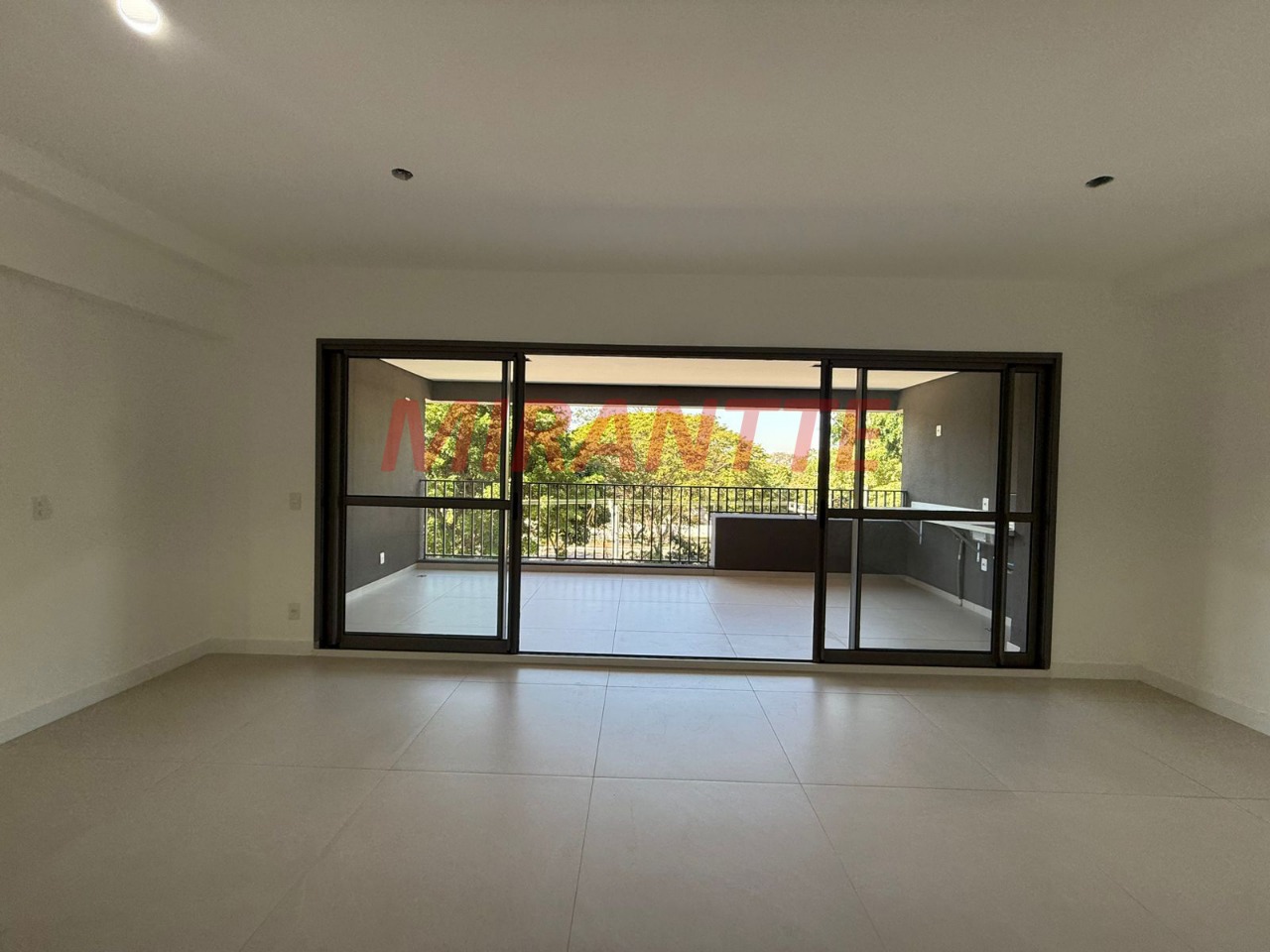 Apartamento de 150m² com 3 quartos em Santana