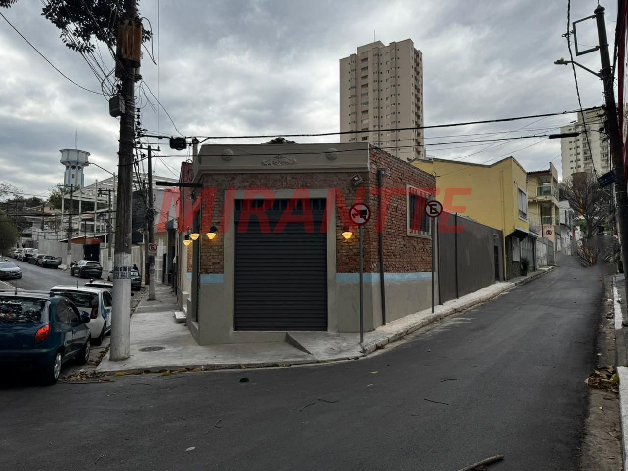 Comercial de 179m² em Santana