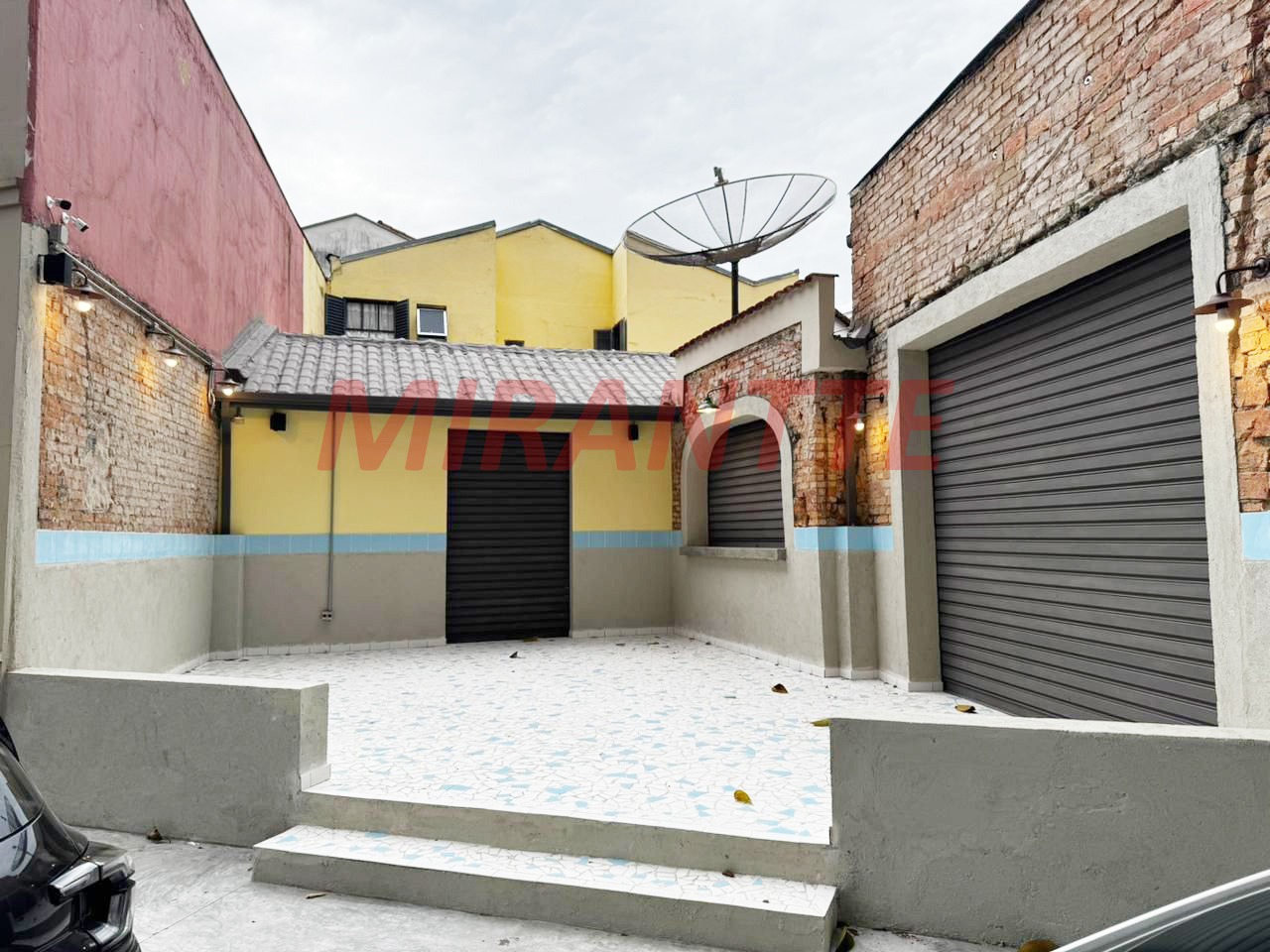 Comercial de 179m² em Santana