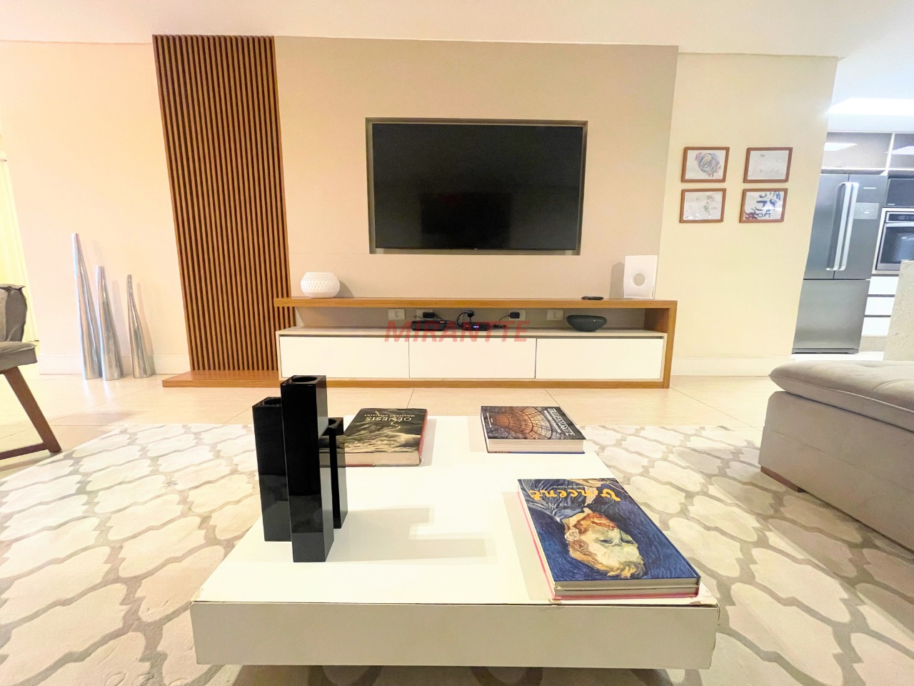 Sobrado de 240m² com 3 quartos em Santa Terezinha