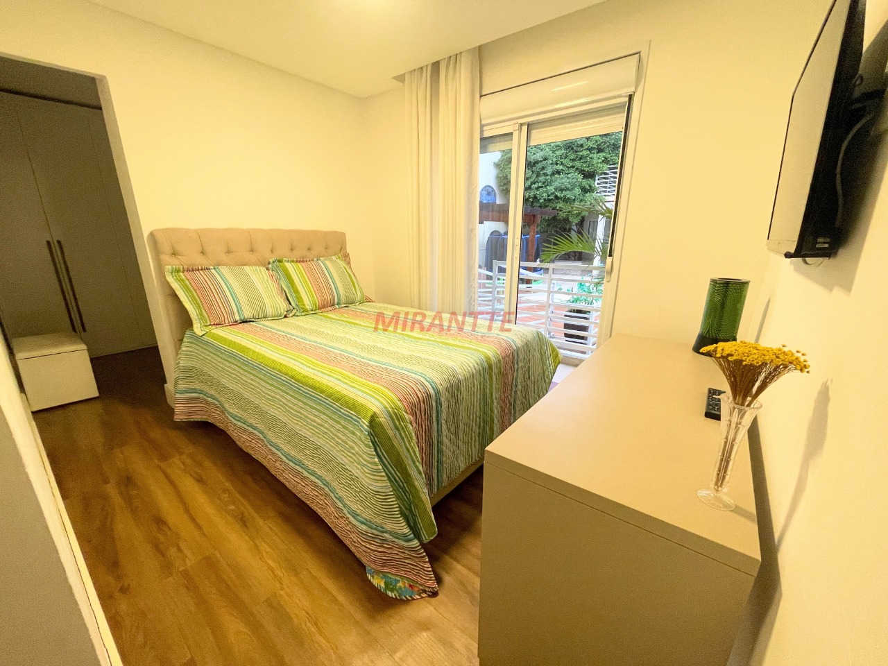 Sobrado de 240m² com 3 quartos em Santa Terezinha