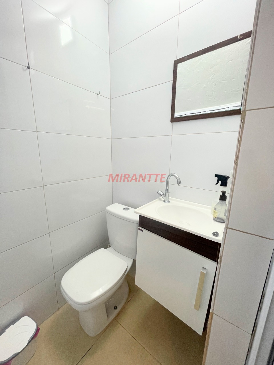 Sobrado de 240m² com 3 quartos em Santa Terezinha