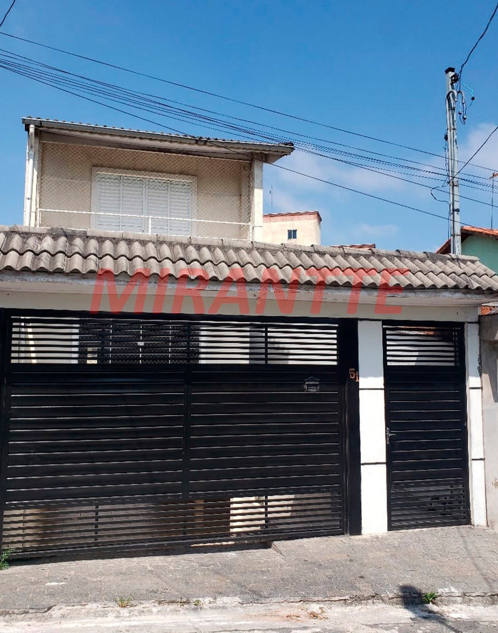 Sobrado de 230m² com 3 quartos em Jardim Luciara