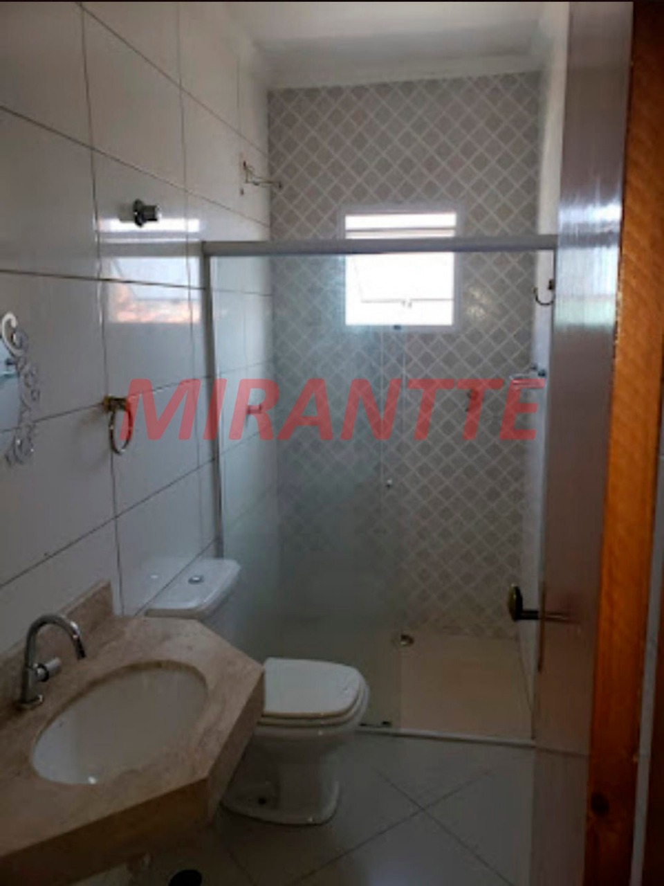 Sobrado de 230m² com 3 quartos em Jardim Luciara