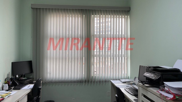 Conjunto comercial de 73m² em Centro