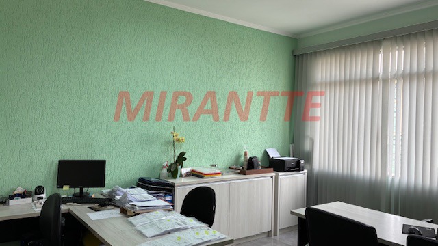 Conjunto comercial de 73m² em Centro