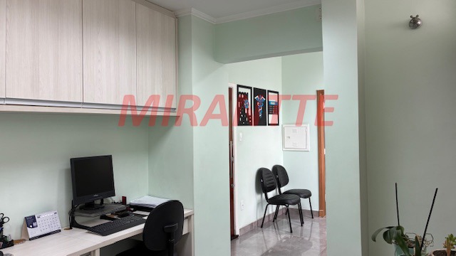 Conjunto comercial de 73m² em Centro