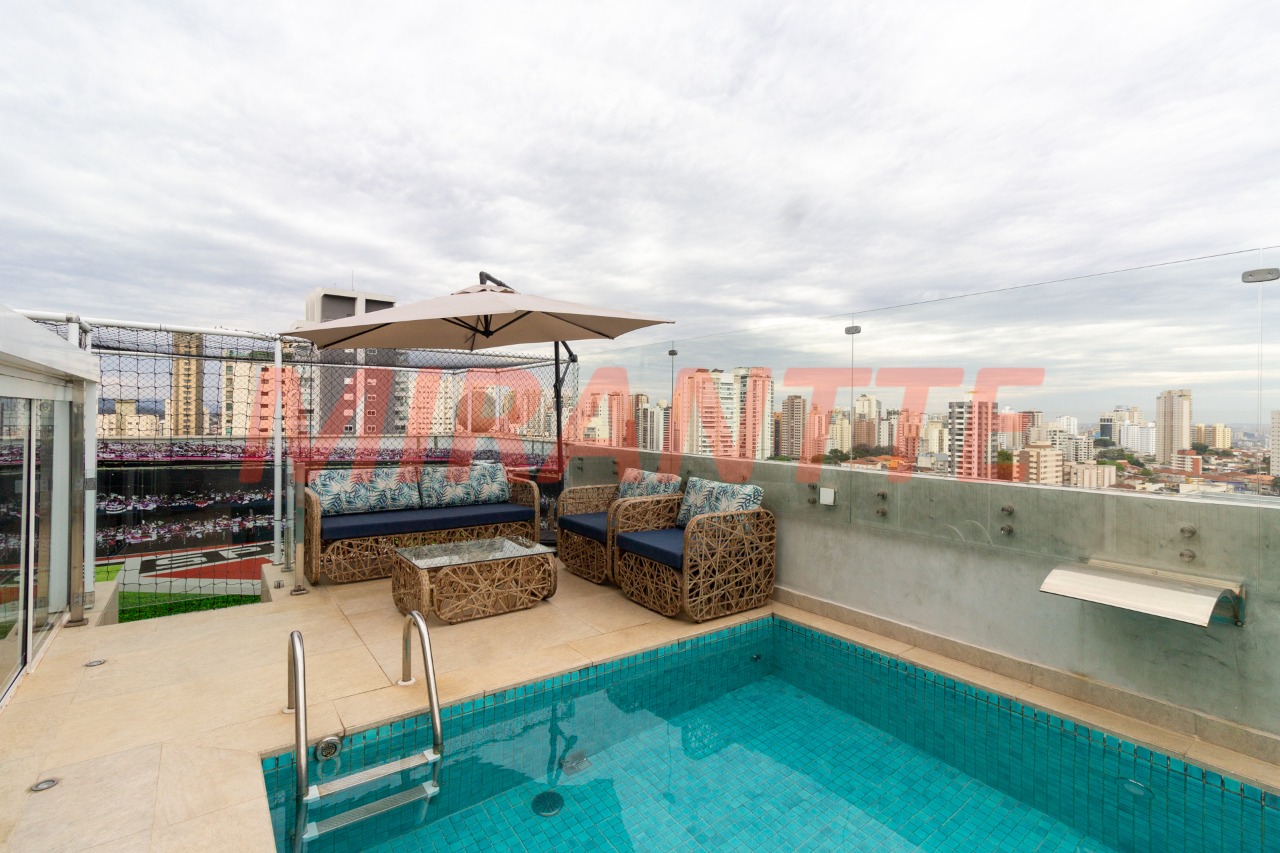 Cobertura de 247m² com 5 quartos em Santa Teresinha