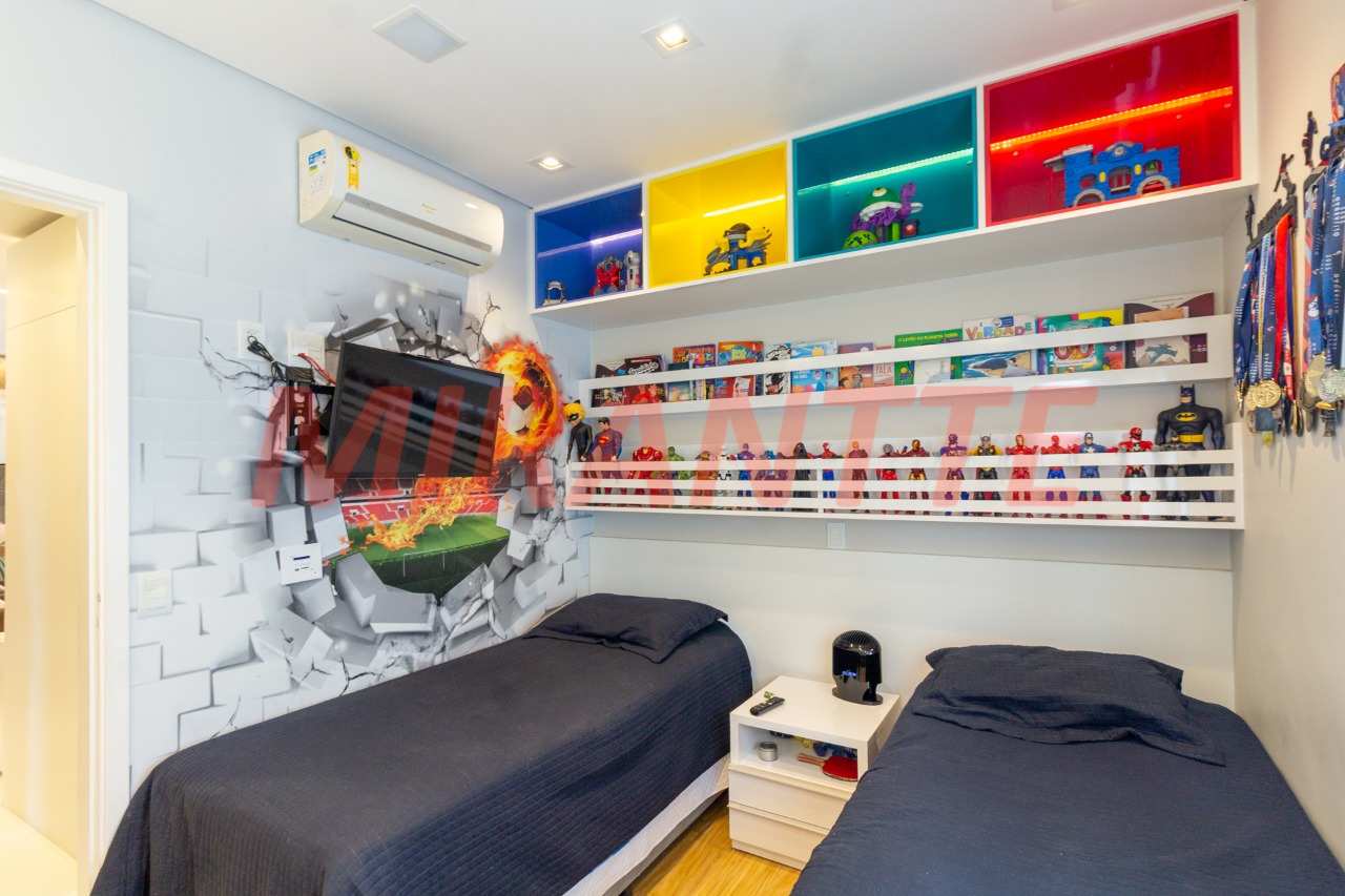 Cobertura de 247m² com 5 quartos em Santa Teresinha