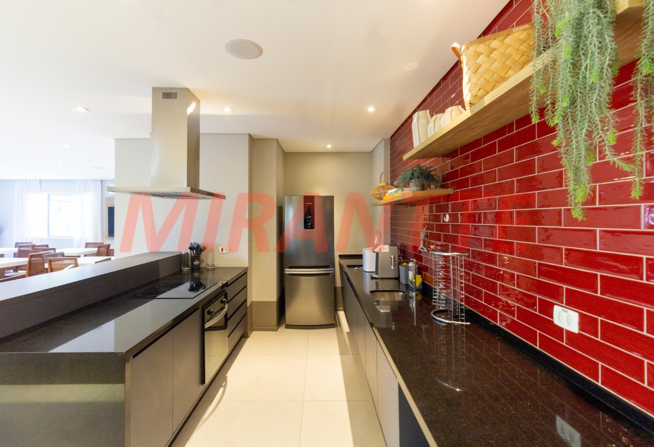 Cobertura de 247m² com 5 quartos em Santa Teresinha
