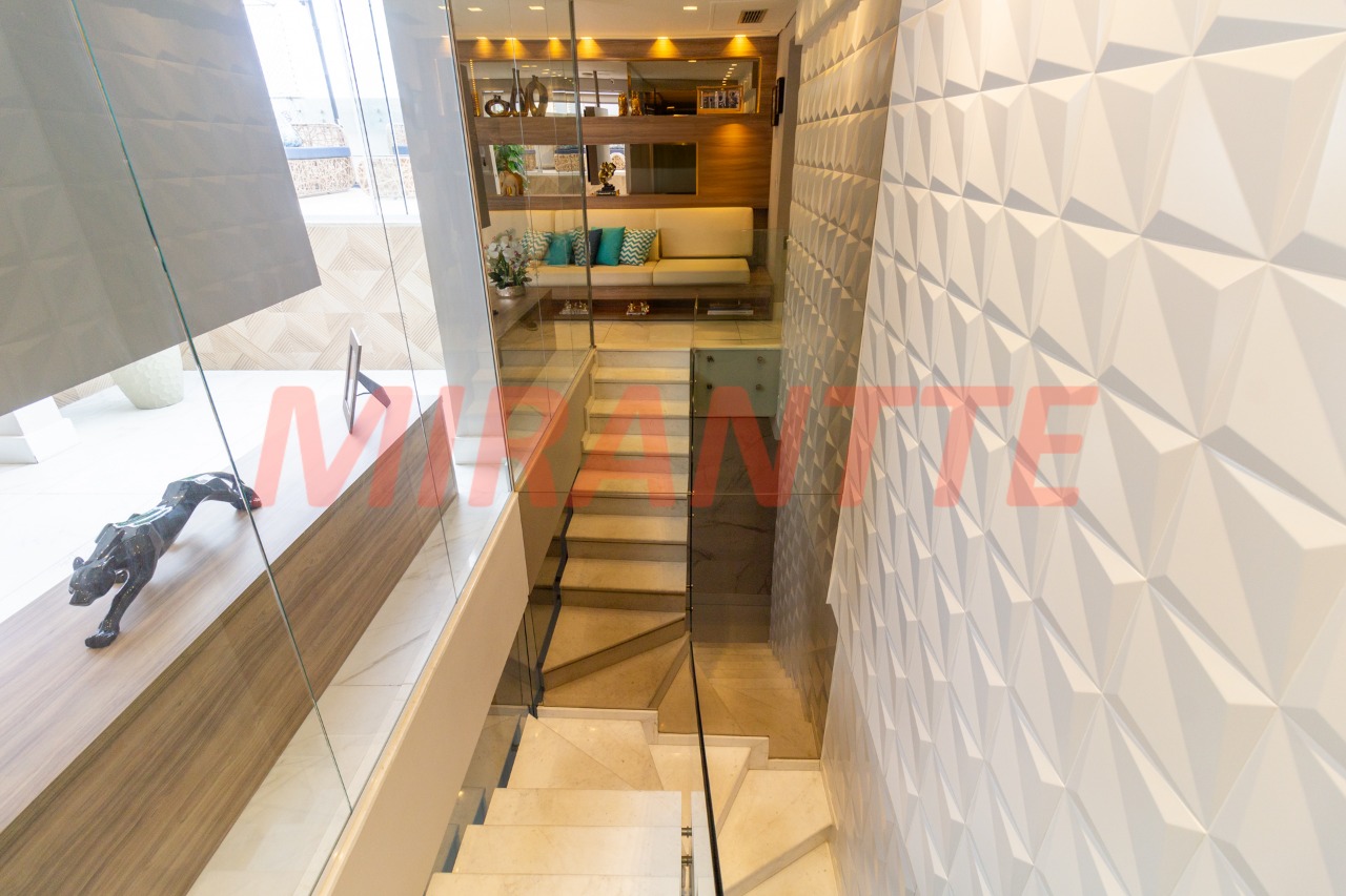 Cobertura de 247m² com 5 quartos em Santa Teresinha