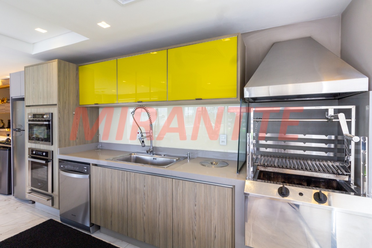 Cobertura de 247m² com 5 quartos em Santa Teresinha