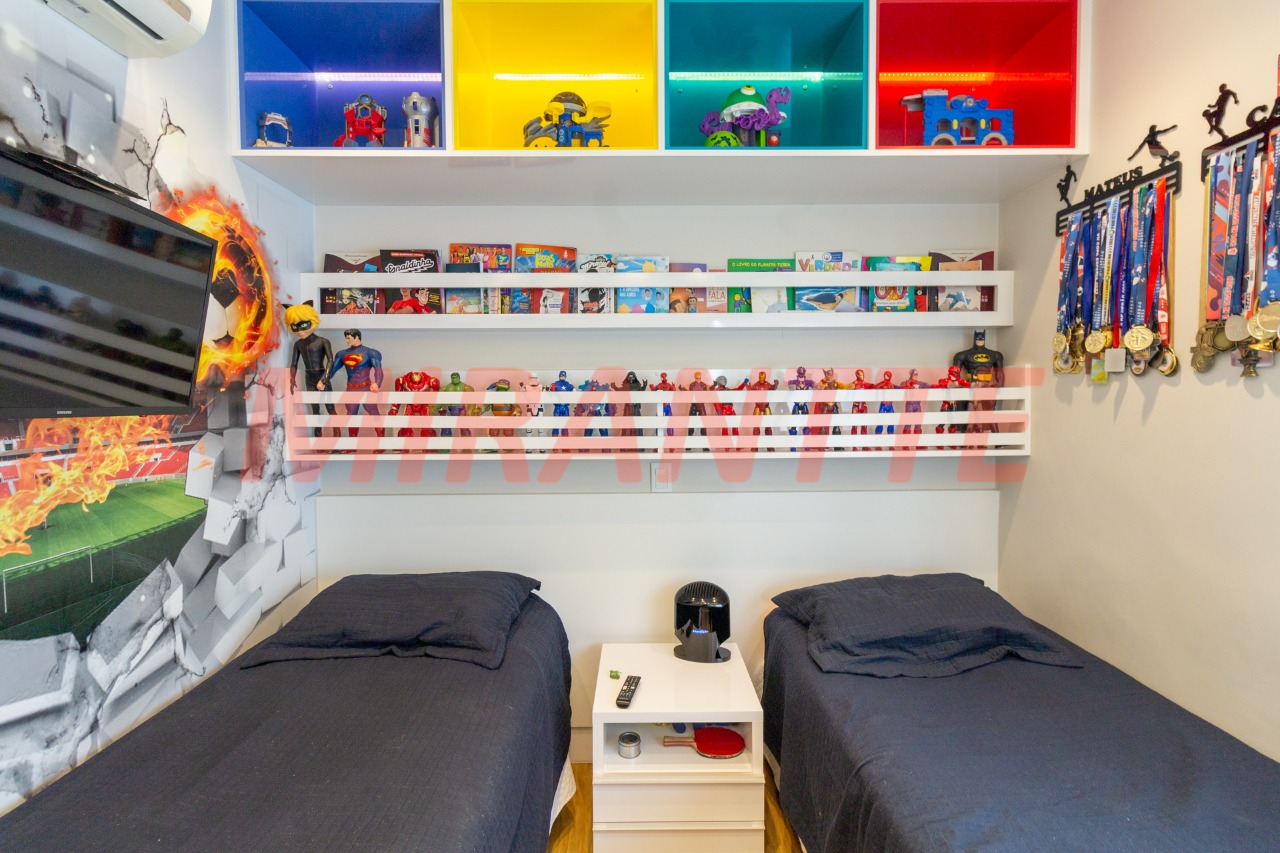 Cobertura de 247m² com 5 quartos em Santa Teresinha