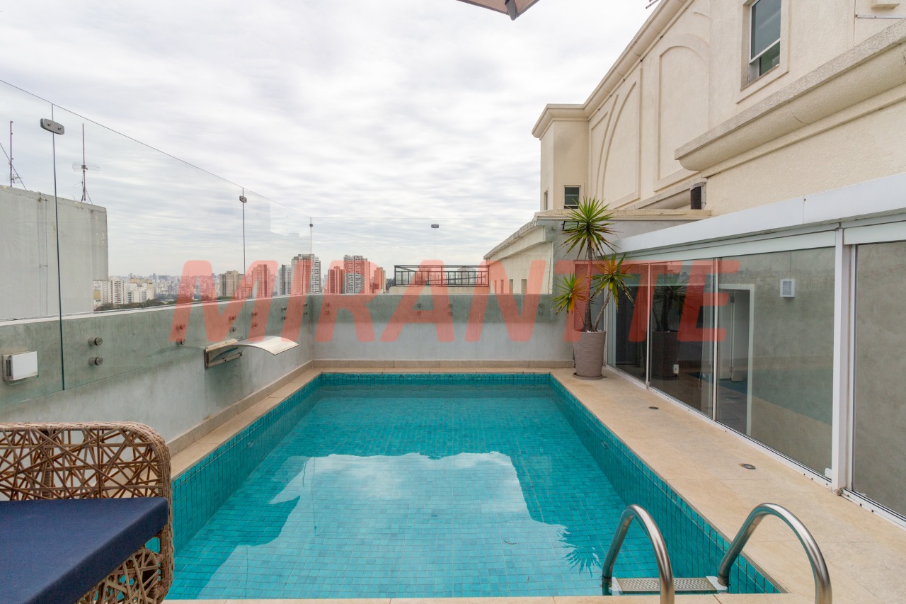 Cobertura de 247m² com 5 quartos em Santa Teresinha