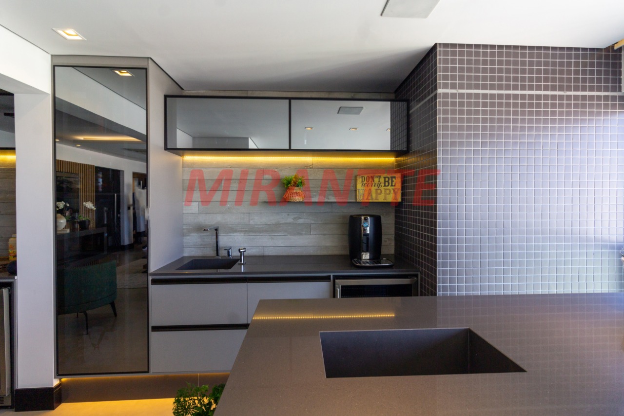 Apartamento de 181m² com 2 quartos em Santa Teresinha