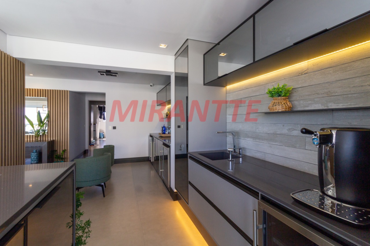Apartamento de 181m² com 2 quartos em Santa Teresinha