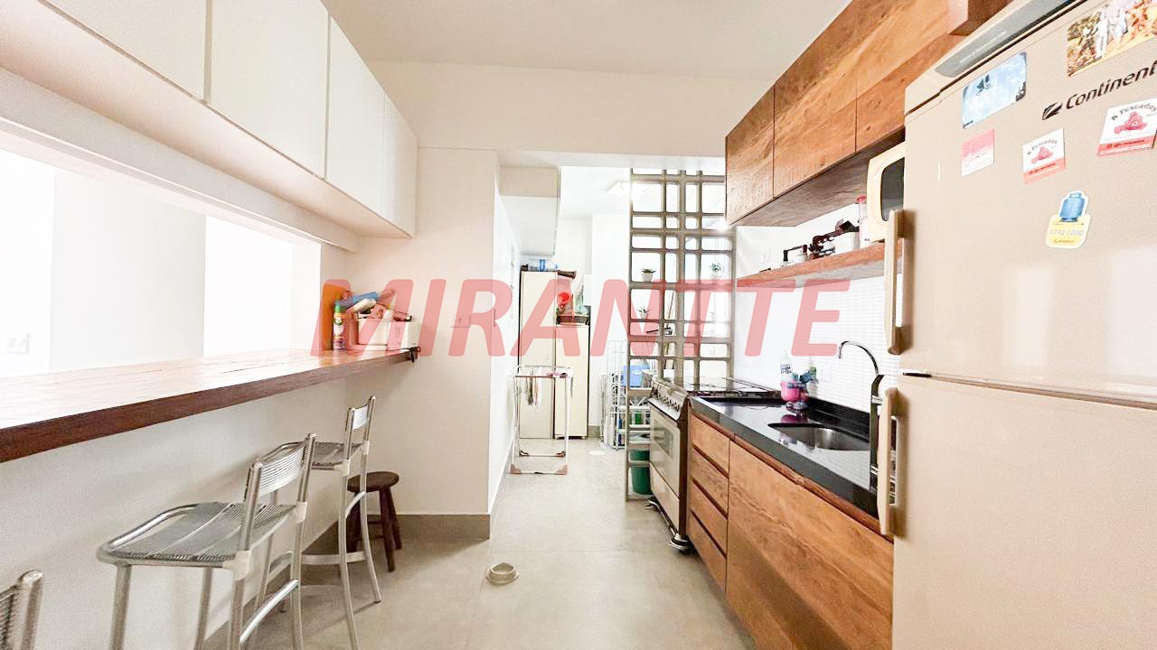 Apartamento de 85m² com 3 quartos em Vila Alzira