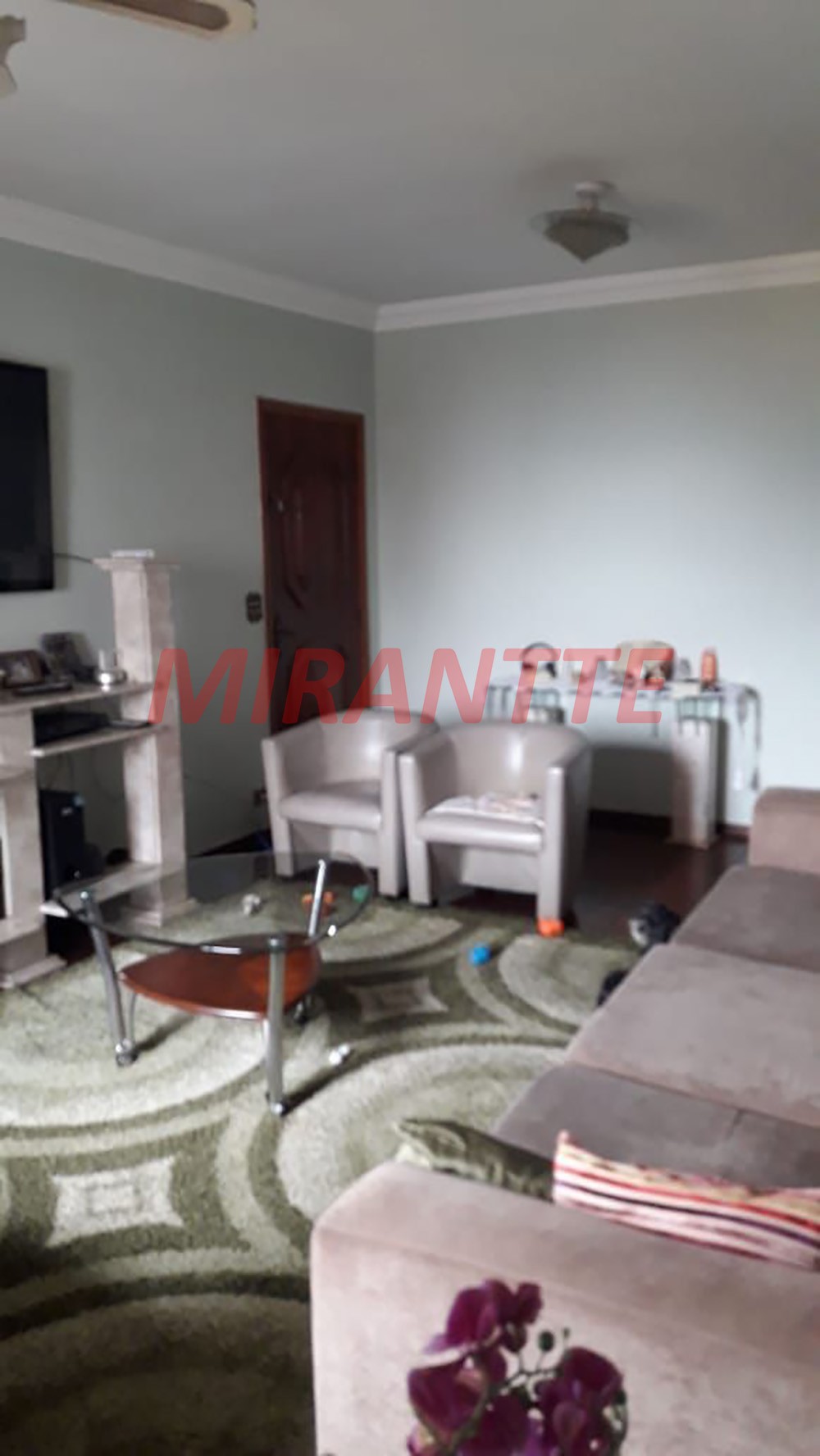 Sobrado de 280m² com 3 quartos em Água Fria