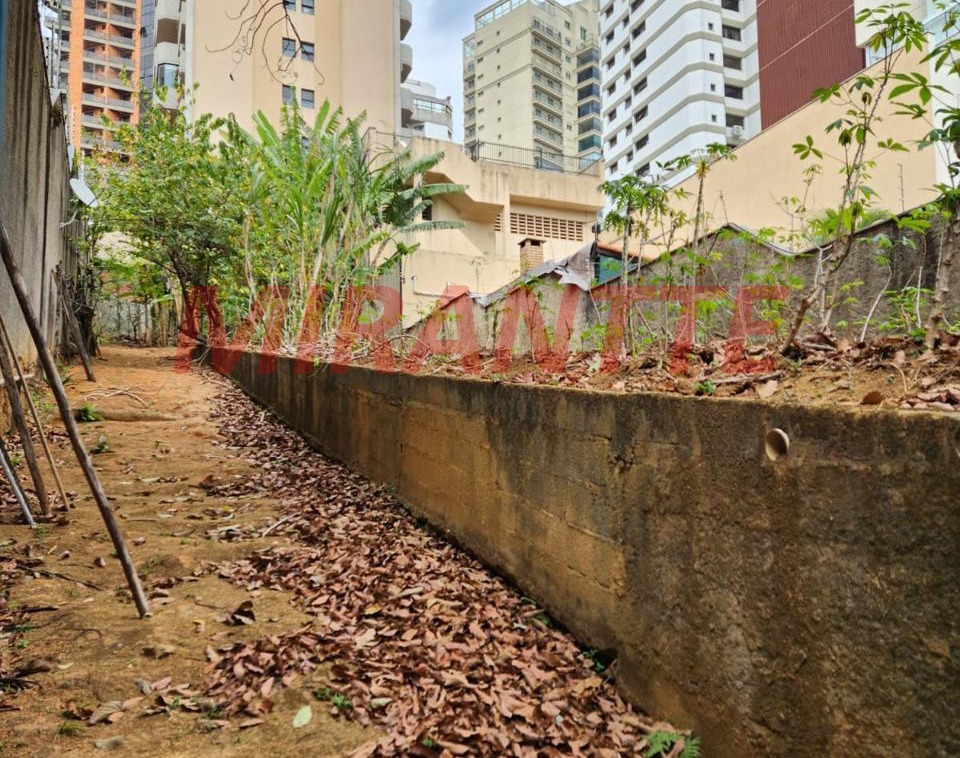 Terreno de 0m² em Santana