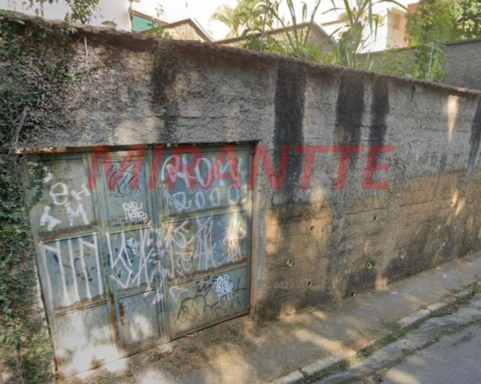 Terreno de 0m² em Santana
