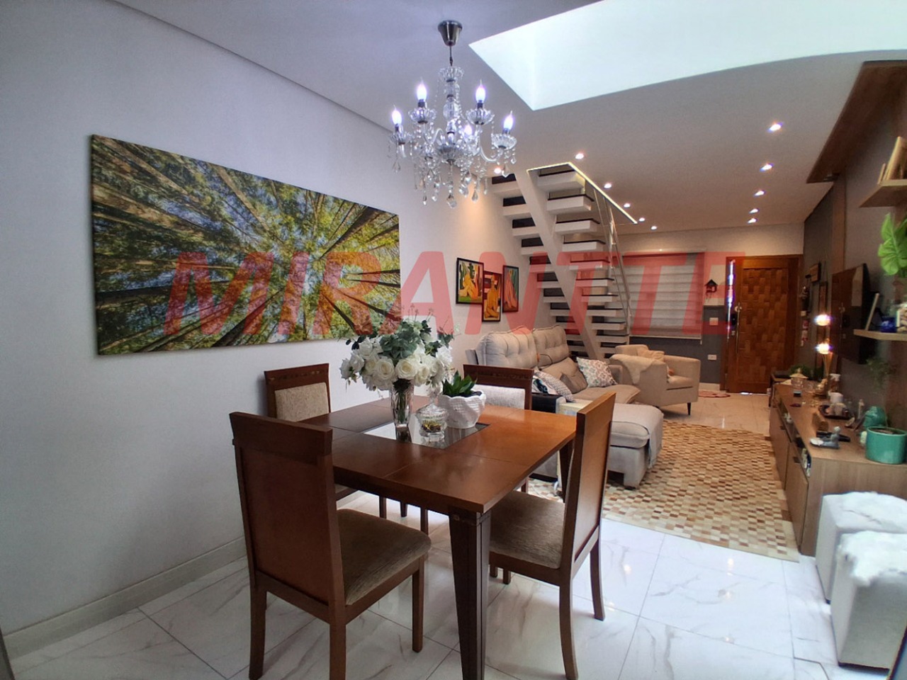 Sobrado de 132m² com 3 quartos em Vila Gustavo