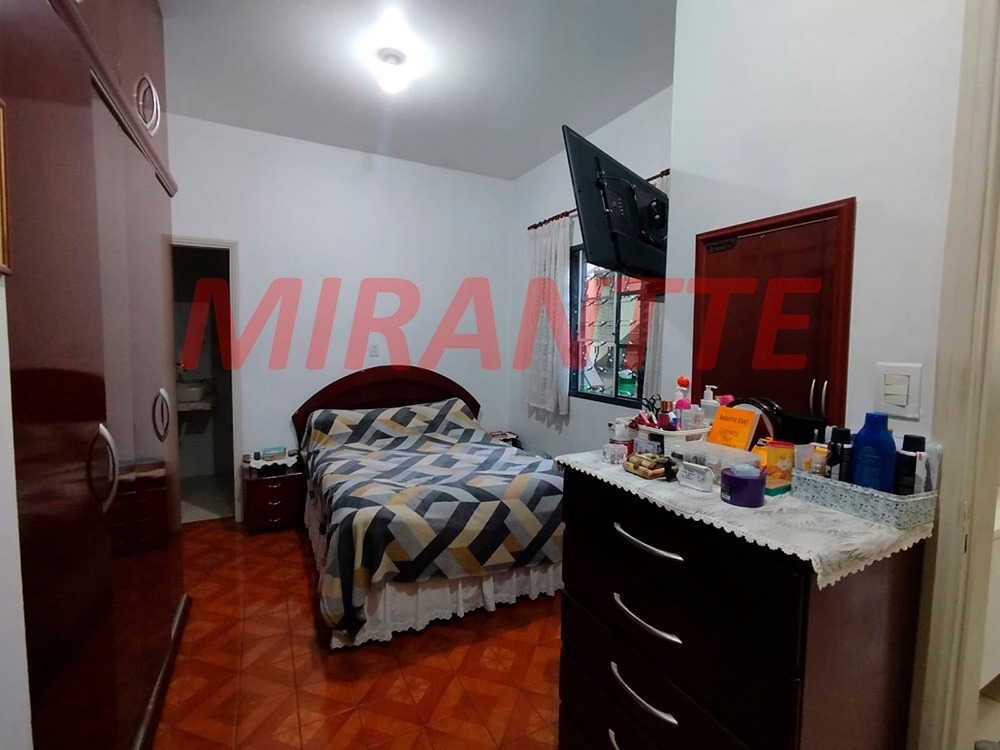 Sobrado de 90m² com 4 quartos em Vila Guaca