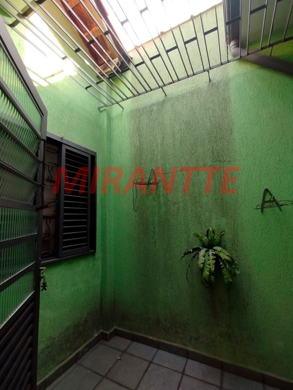 Sobrado de 90m² com 4 quartos em Vila Guaca