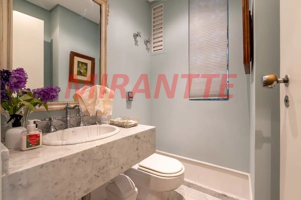 Apartamento de 288m² com 5 quartos em Moema