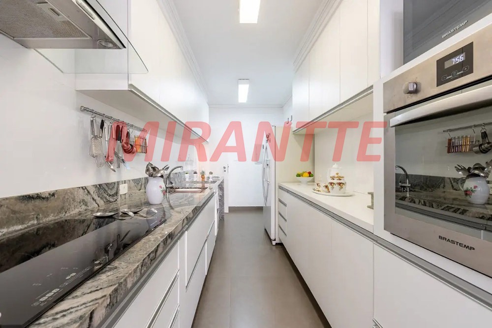 Apartamento de 288m² com 5 quartos em Moema
