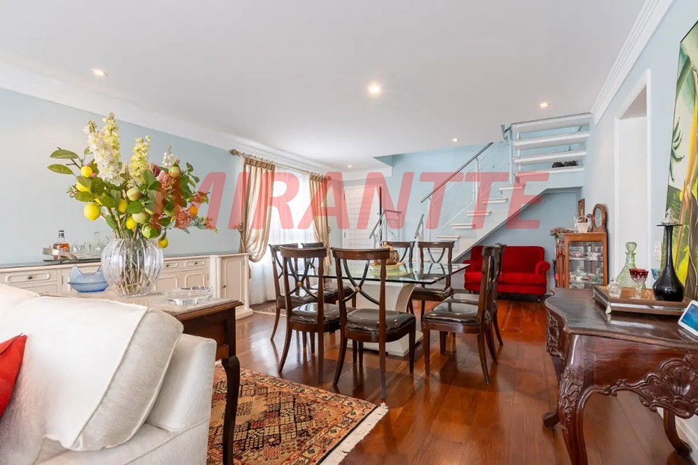 Apartamento de 288m² com 5 quartos em Moema
