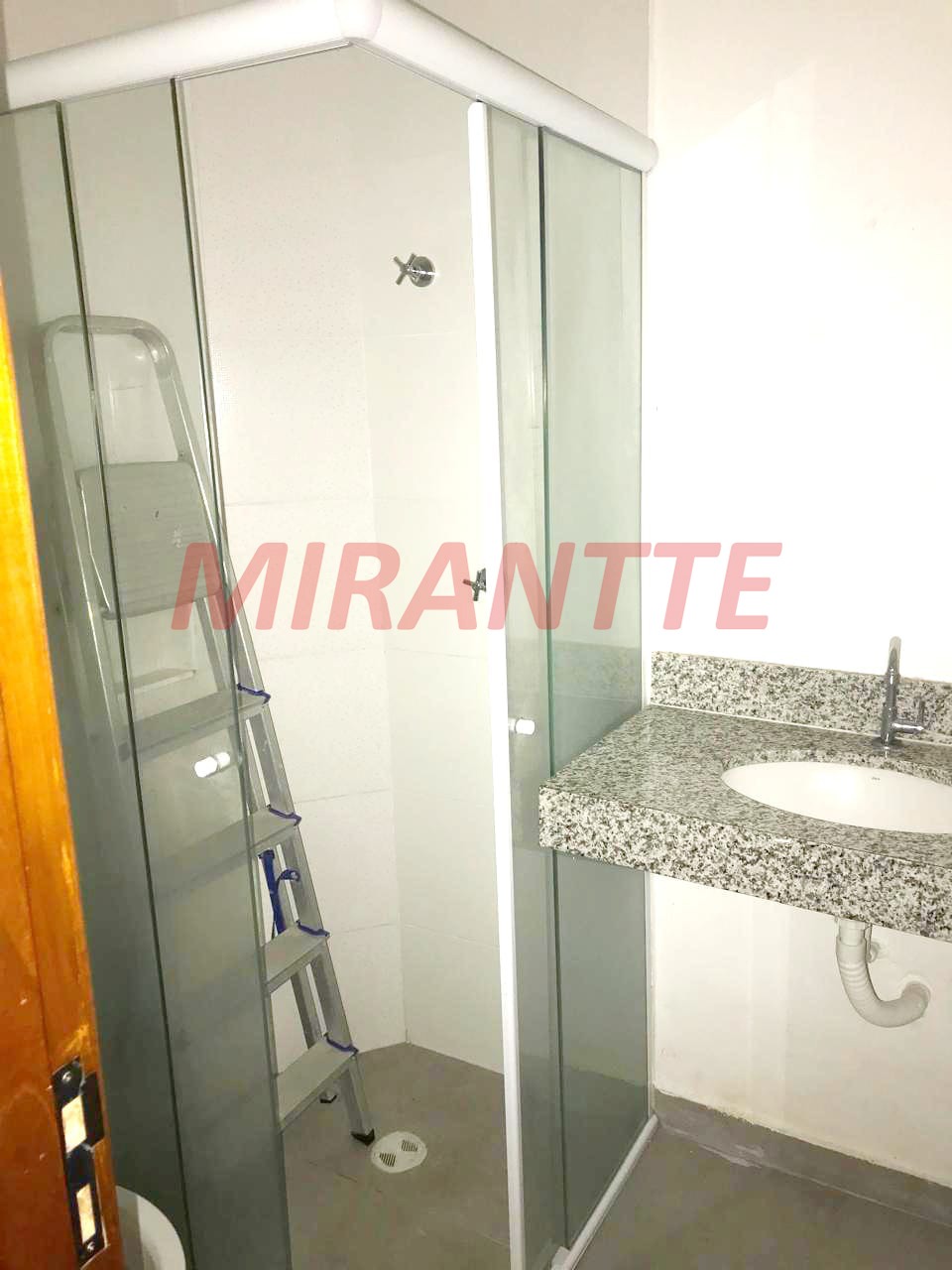 Apartamento de 36m² com 2 quartos em Vila Aurora