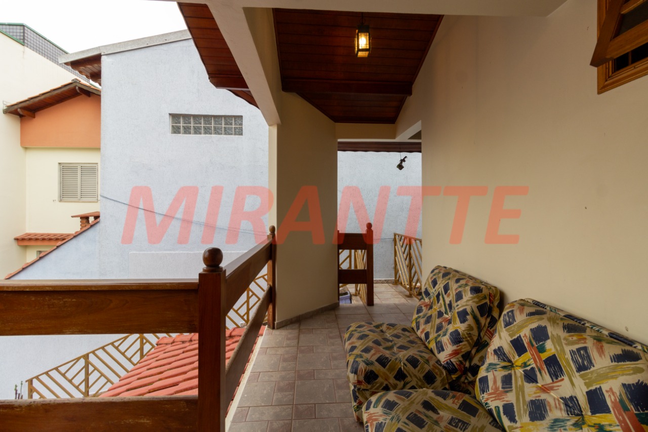 Sobrado de 212m² com 3 quartos em Santa Teresinha