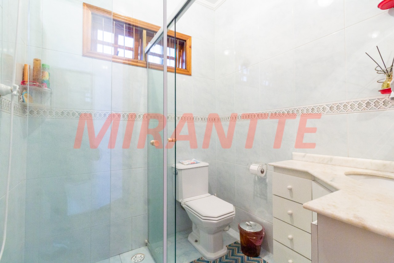 Sobrado de 212m² com 3 quartos em Santa Teresinha