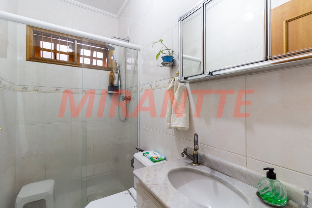 Sobrado de 212m² com 3 quartos em Santa Teresinha