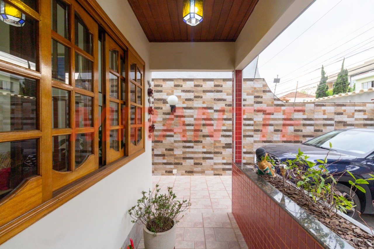 Sobrado de 212m² com 3 quartos em Santa Teresinha