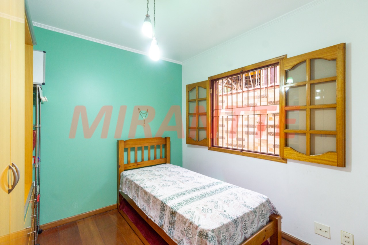 Sobrado de 212m² com 3 quartos em Santa Teresinha